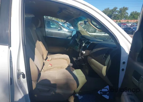 2007 Toyota Tundra Sr5 4.7L V8 z USA, uszkodzony, nr VIN 5TBBT54167S455760